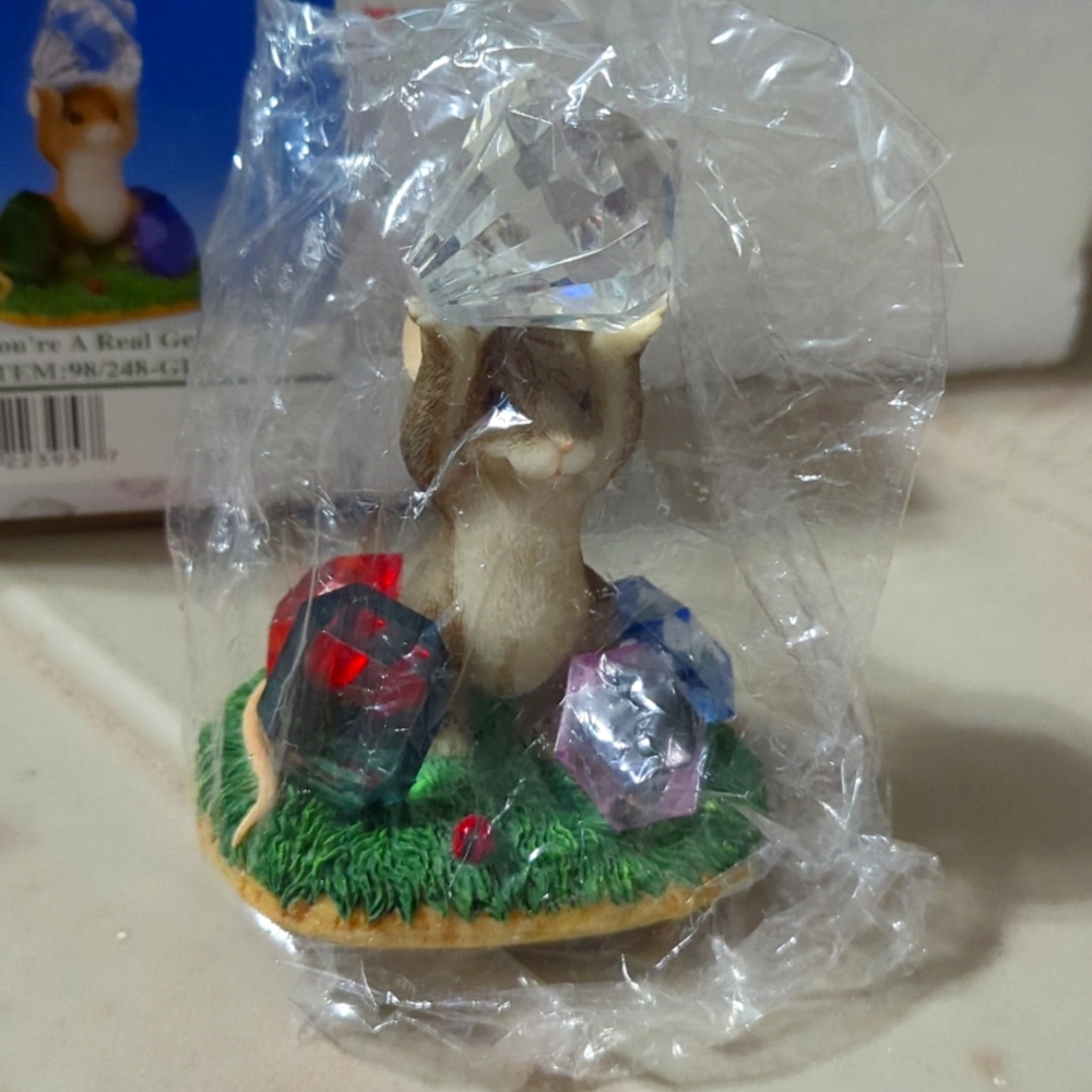 Great engagement gift. Charming Tails collectable #98/248GLD. 2001 signed